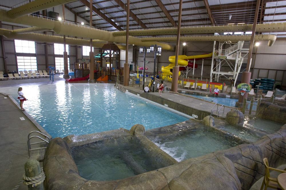 Hope Lake Lodge & Indoor Waterpark Cortland Ngoại thất bức ảnh